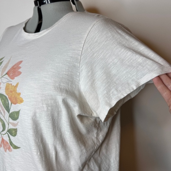 Floral Print White T-Shirt - Picture 2 of 5